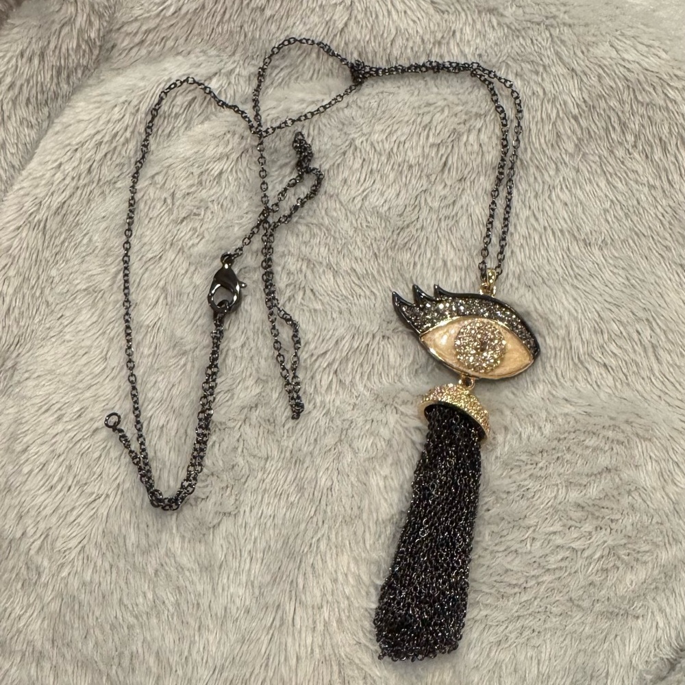 Turkish eye necklace with tassel